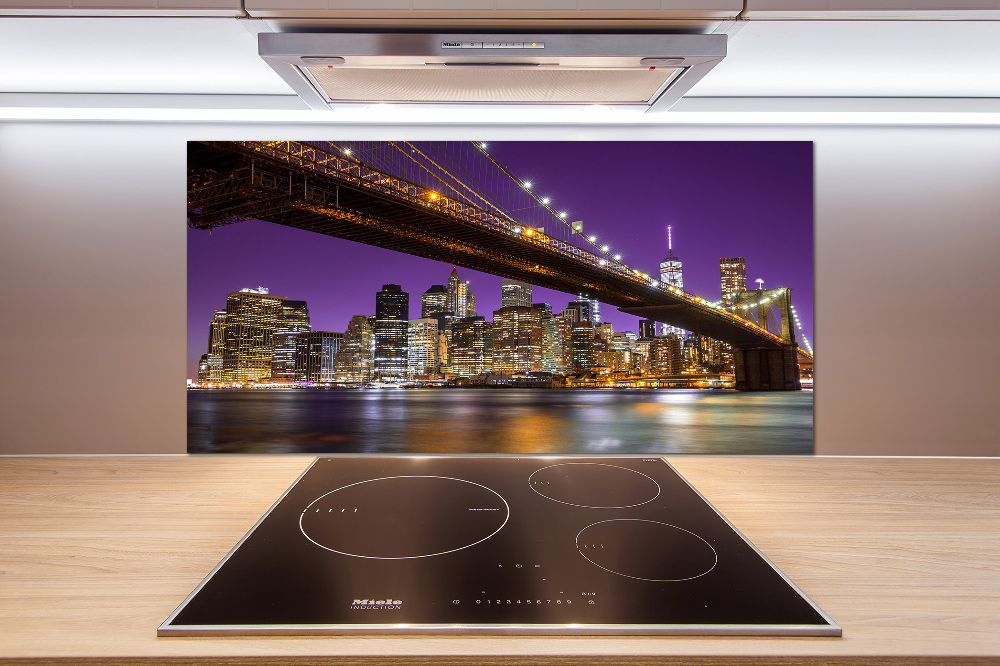 Glass splashback Manhattan at night