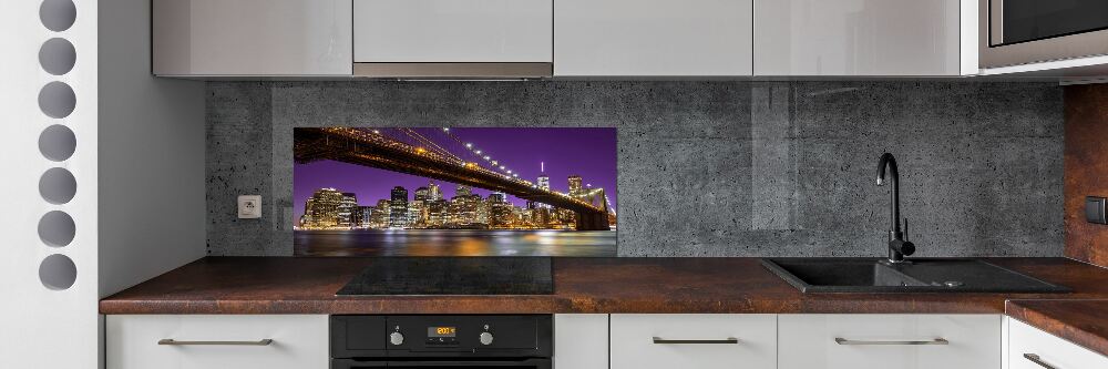 Glass splashback Manhattan at night