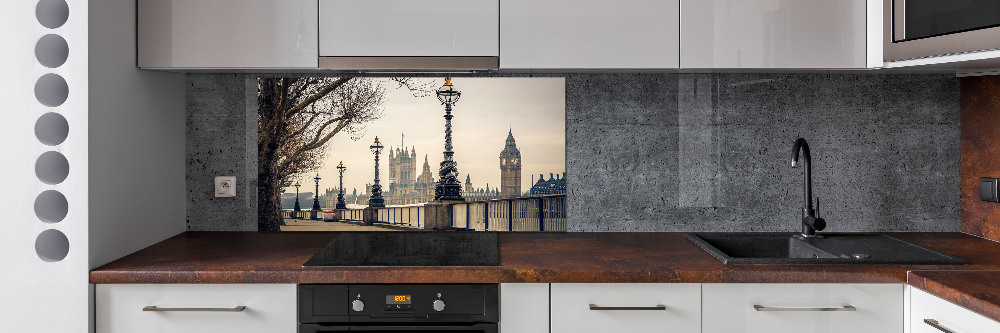 Kitchen splashback London in autumn