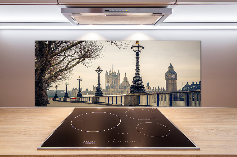 Kitchen splashback London in autumn