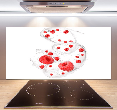 Cooker splashback Raspberries with milk