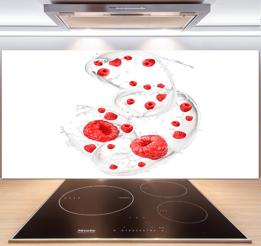 Cooker splashback Raspberries with milk