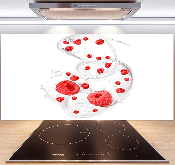 Cooker splashback Raspberries with milk