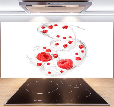 Cooker splashback Raspberries with milk