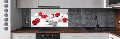 Cooker splashback Red and white balls