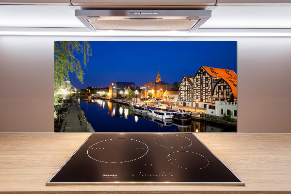 Cooker splashback Bydgoszcz at night