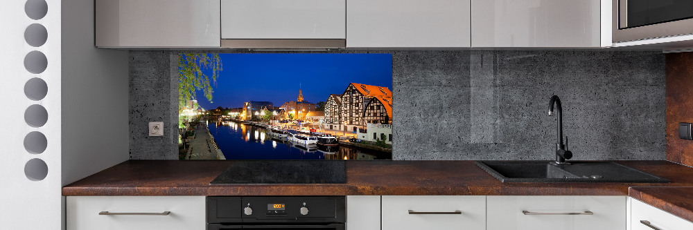 Cooker splashback Bydgoszcz at night