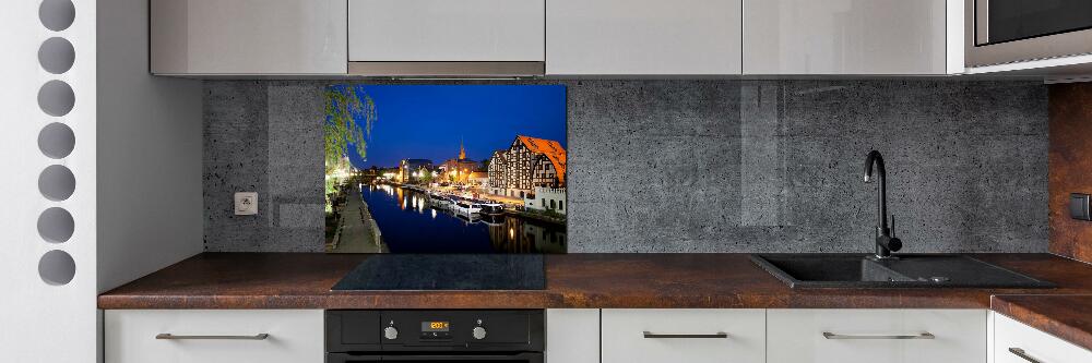 Cooker splashback Bydgoszcz at night