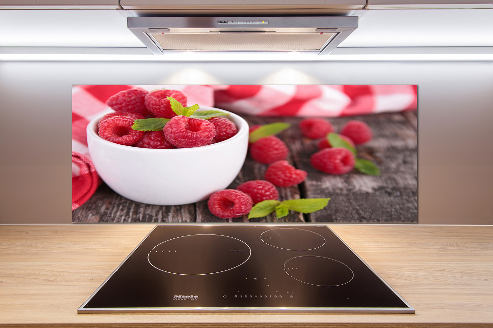 Cooker splashback Raspberries in a bowl