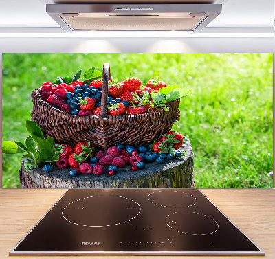 Cooker splashback Forest fruit basket