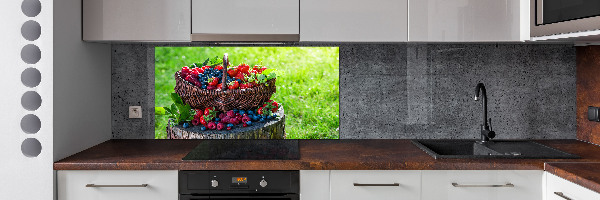 Cooker splashback Forest fruit basket