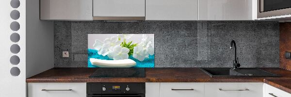 Kitchen splashback White spa flowers