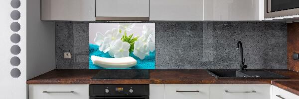 Kitchen splashback White spa flowers