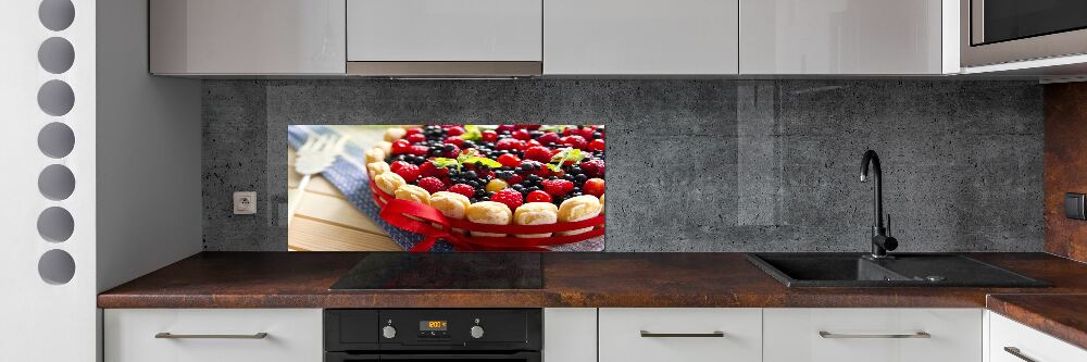 Cooker splashback Forest fruit cake