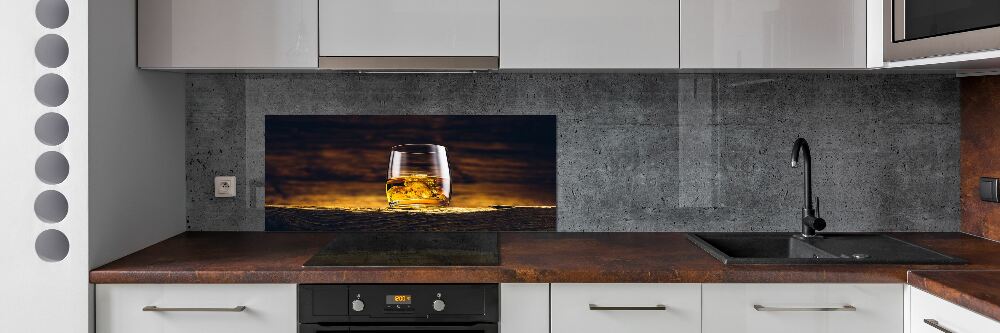 Cooker splashback Bourbon in a glass