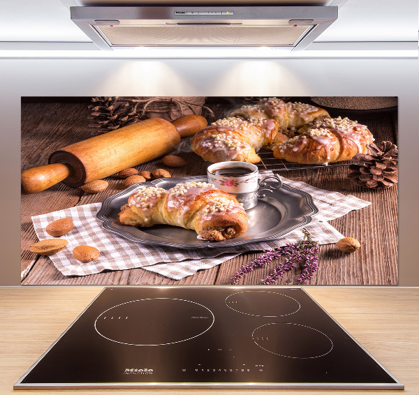 Cooker splashback croissants