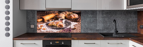 Cooker splashback croissants