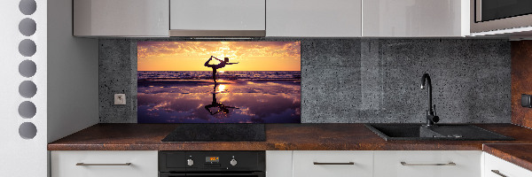 Cooker splashback Yoga on the beach