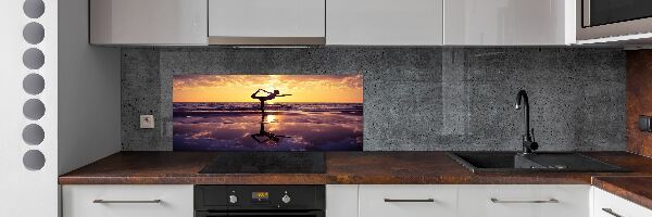 Cooker splashback Yoga on the beach