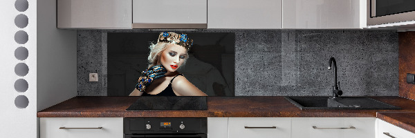 Cooker splashback A woman in a crown