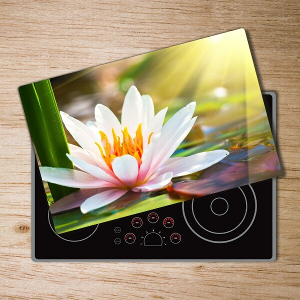 Chopping board water lily