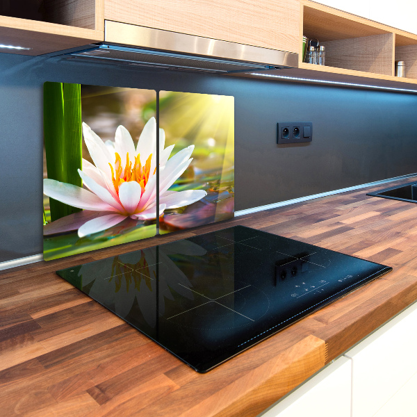 Chopping board water lily