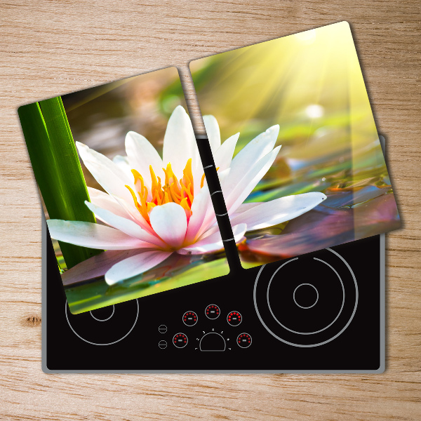 Chopping board water lily