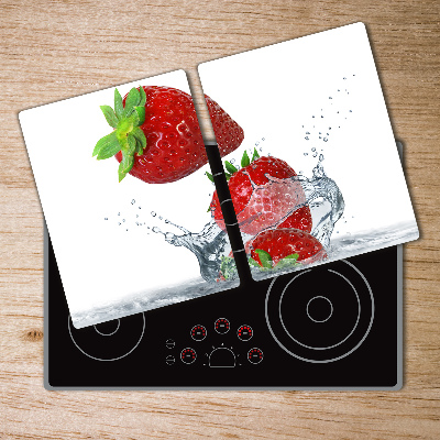 Chopping board Strawberries and water