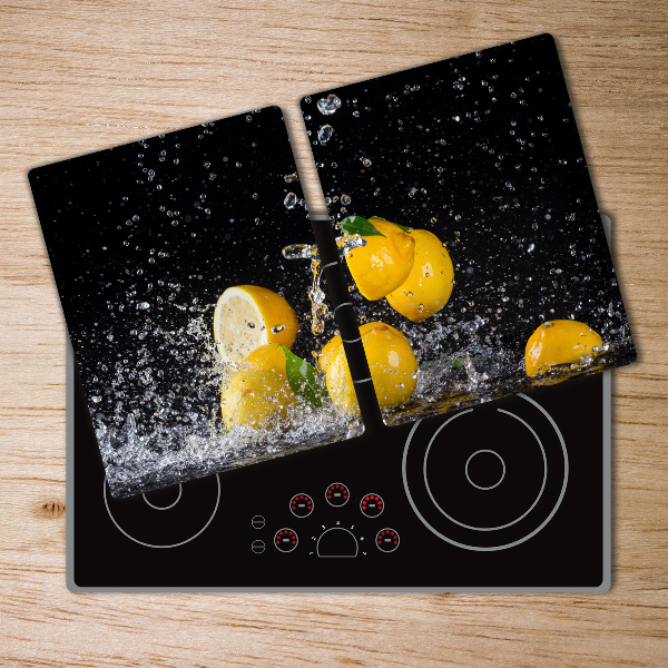 Cutting board Lemons and water