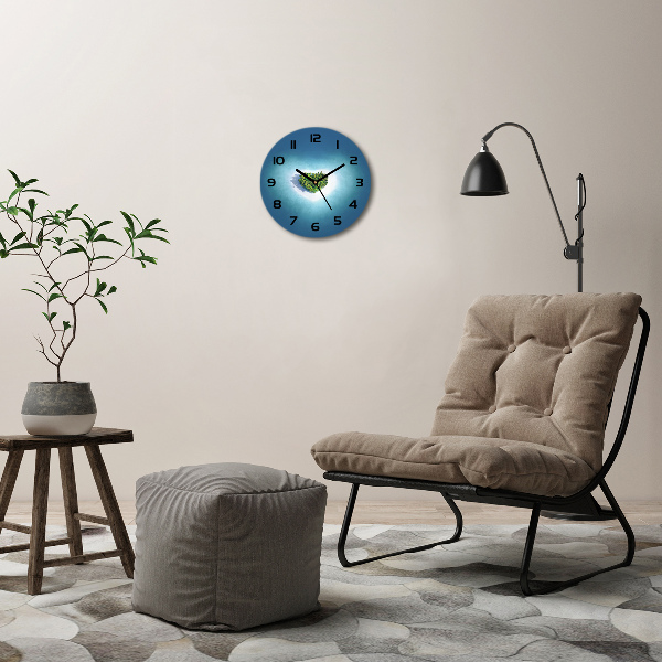 Round wall clock Island