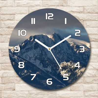 Round wall clock Giewont in winter