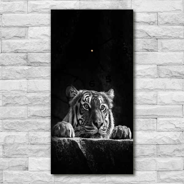 Vertical wall clock Tiger