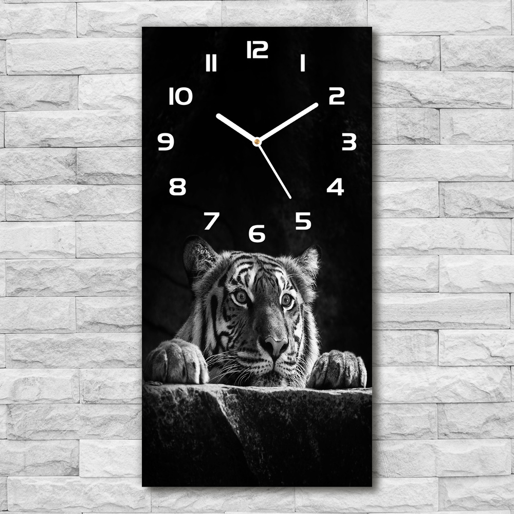 Vertical wall clock Tiger