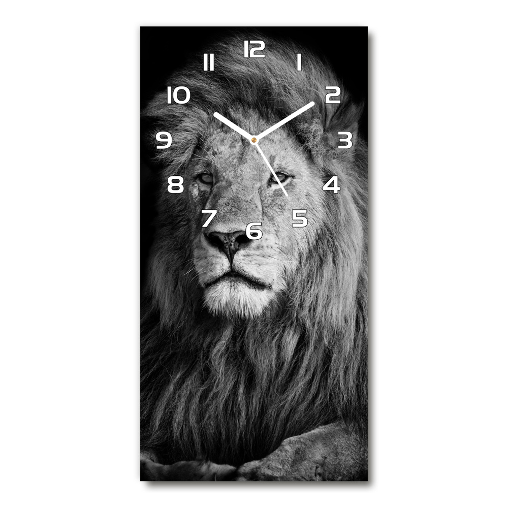 Vertical wall clock Portrait of a lion