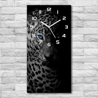 Vertical wall clock leopard