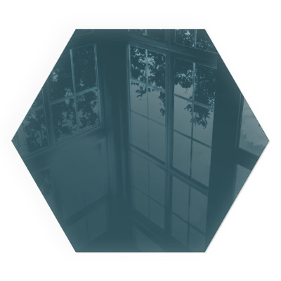 Hexagonal glass hearth for wood stove Sea Color