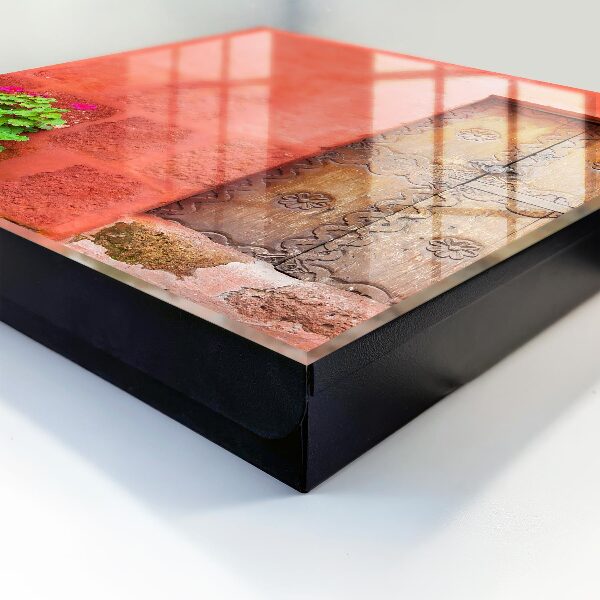 Key cabinet for wall Red facade