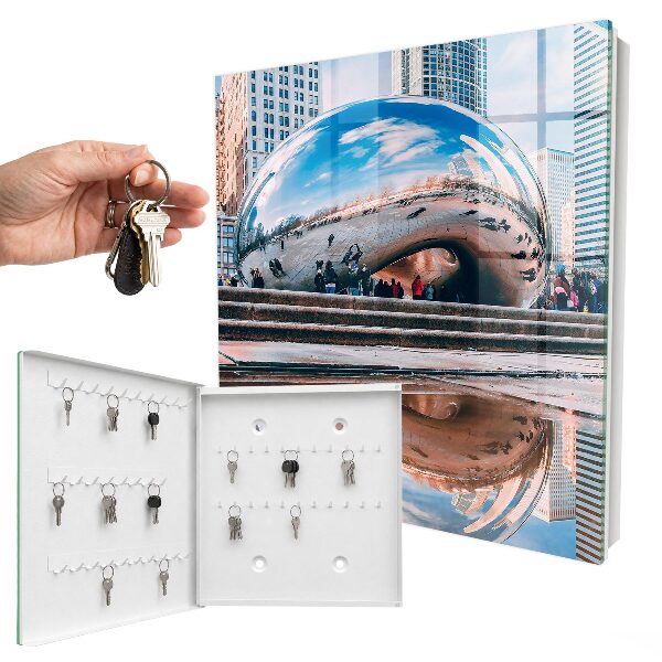 Key box Urban reflection