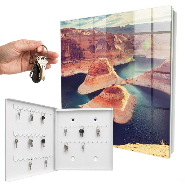 Key box Rocks and water