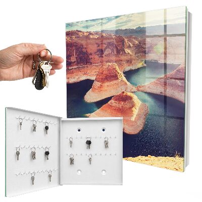 Key box Rocks and water