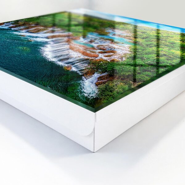 Key box Natural waterfalls