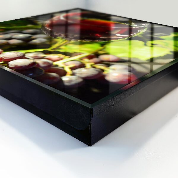 Key box Grapes and wine