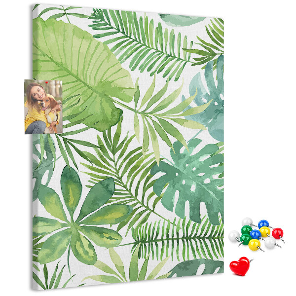 Pin board Tropical leaf pattern in shades of green
