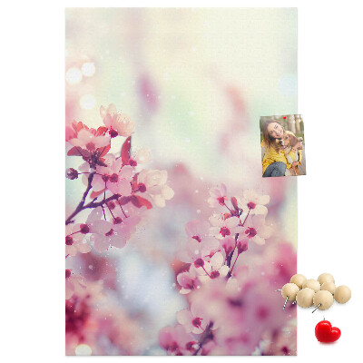 Pin board Floral accents in delicate shades