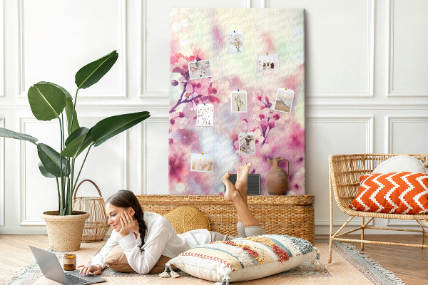 Pin board Floral accents in delicate shades