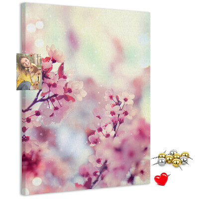 Pin board Floral accents in delicate shades