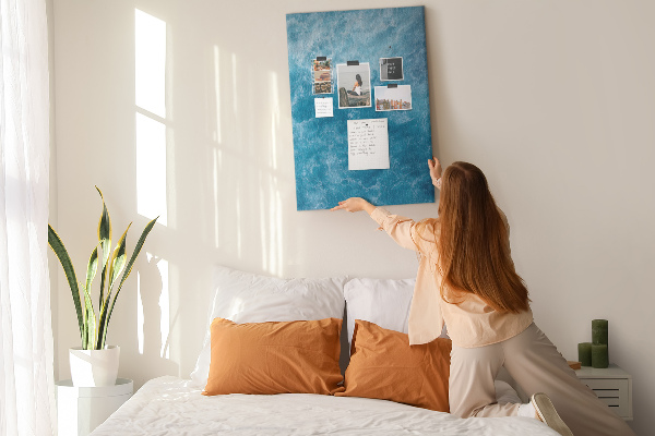 Memo cork board Ocean waves in shades of blue