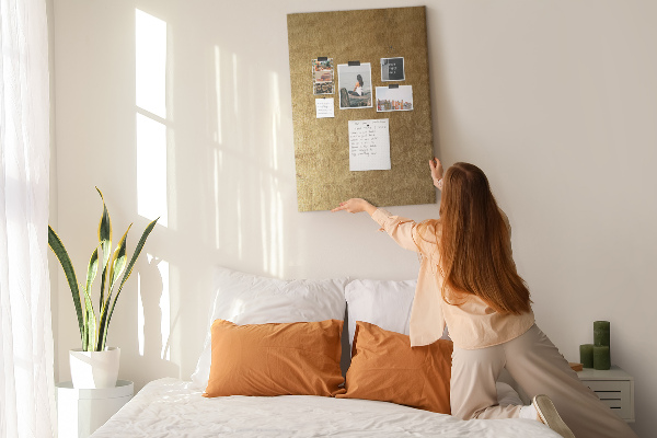 Wall cork memo board Gold paper with colored pins