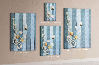 Pin board Seaside vibe with blue planks and a shell