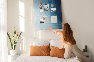 Pin board Shades of blue in a delicate weave